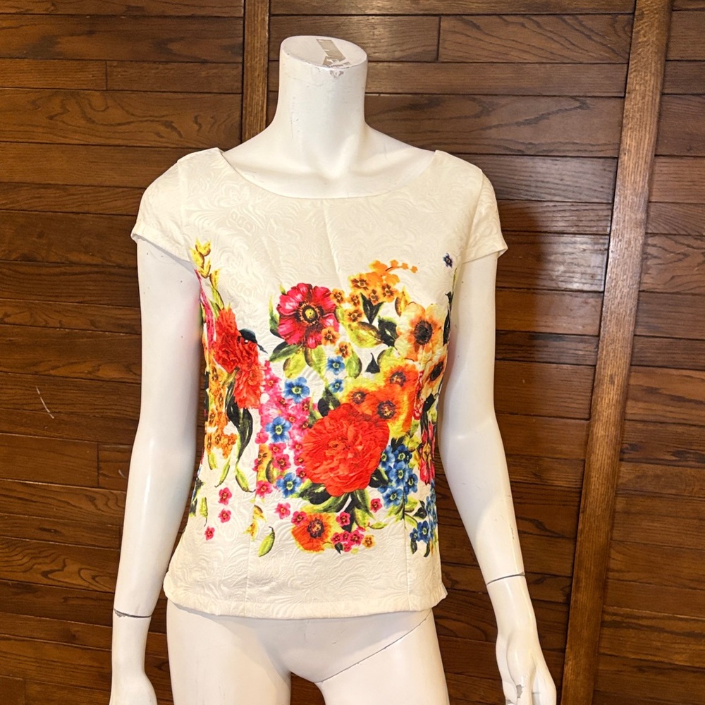 Floral Short Sleeve Women's Top